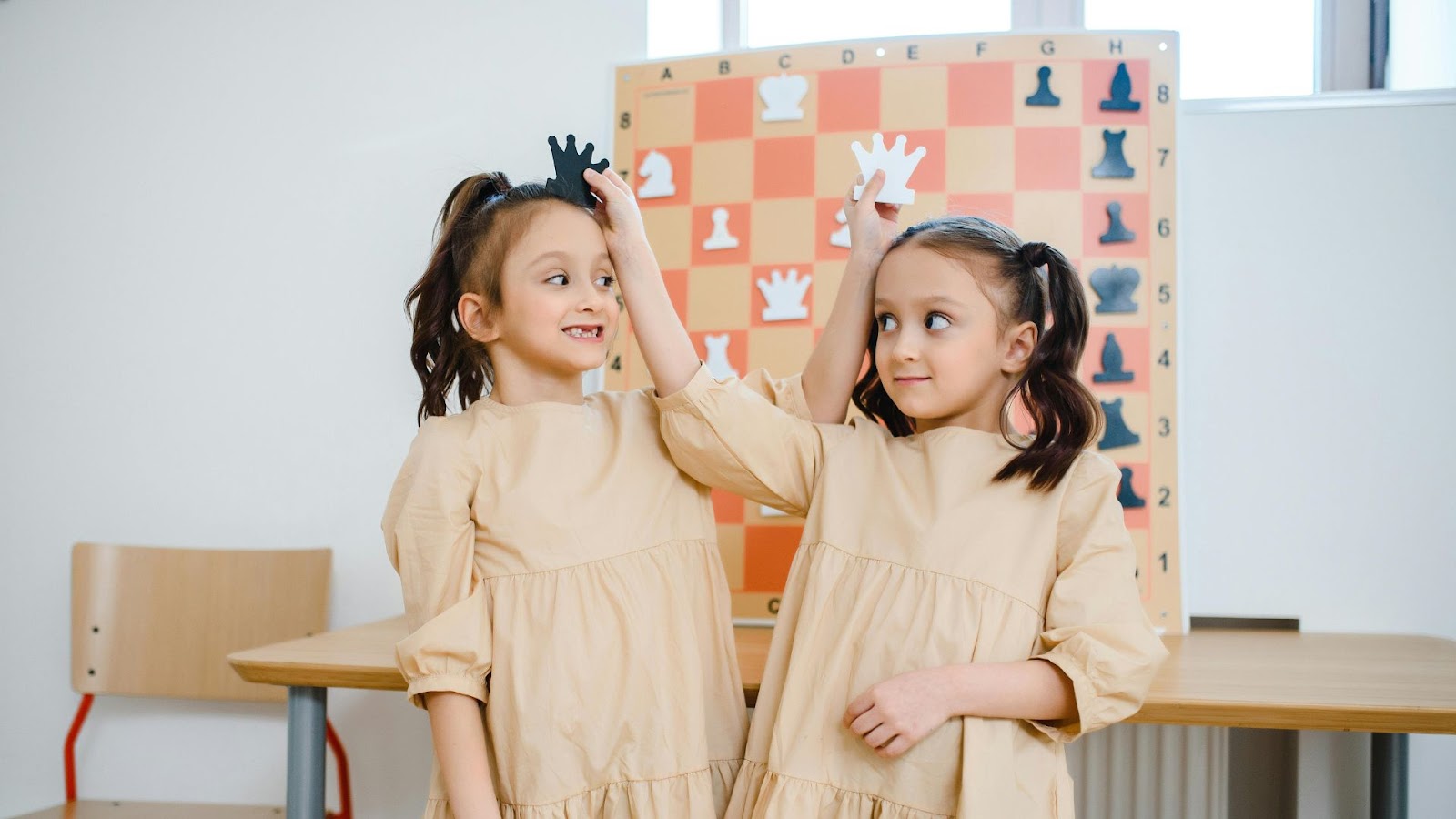 Being under the same roof or even miles away would not affect this because some of the most valuable gifts you can give your sister on her birthday is to take some time out to celebrate.&nbsp;
