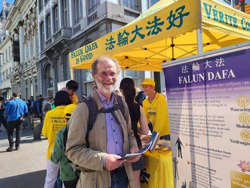 https://en.minghui.org/u/article_images/69de5d38af270b6f132b7864c3d15520.jpg