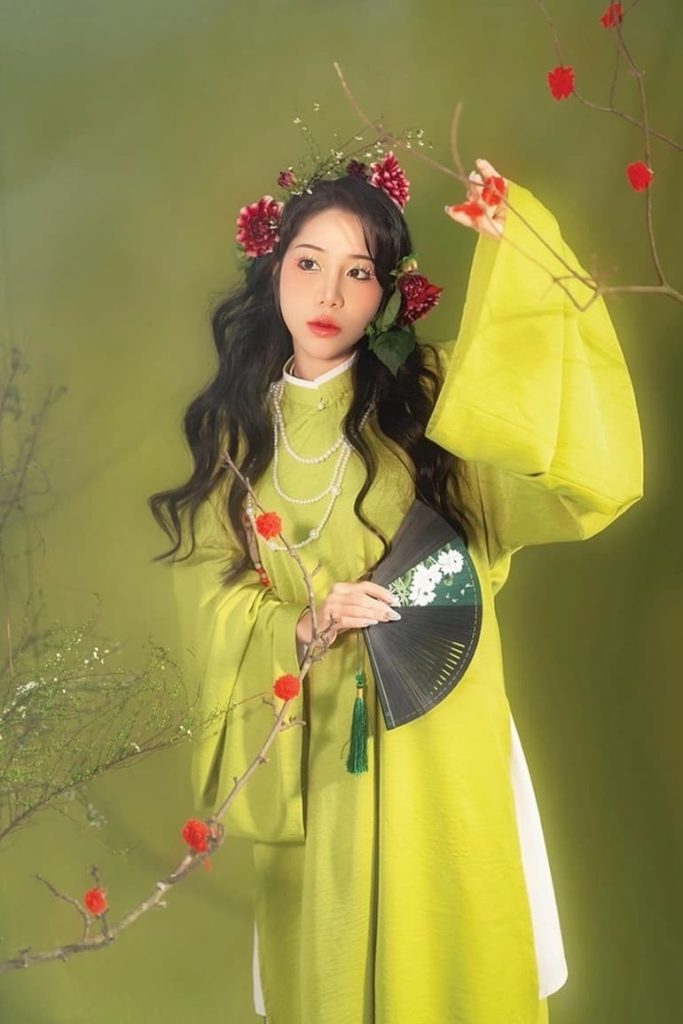 áo tất ngũ thân