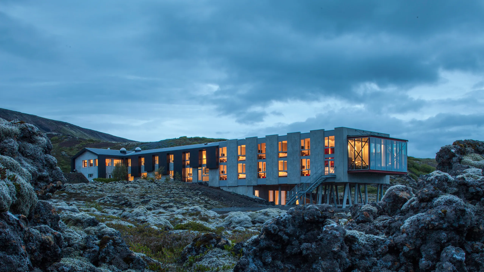 Khách sạn Ion Adventure Hotel, Iceland nhìn từ xa