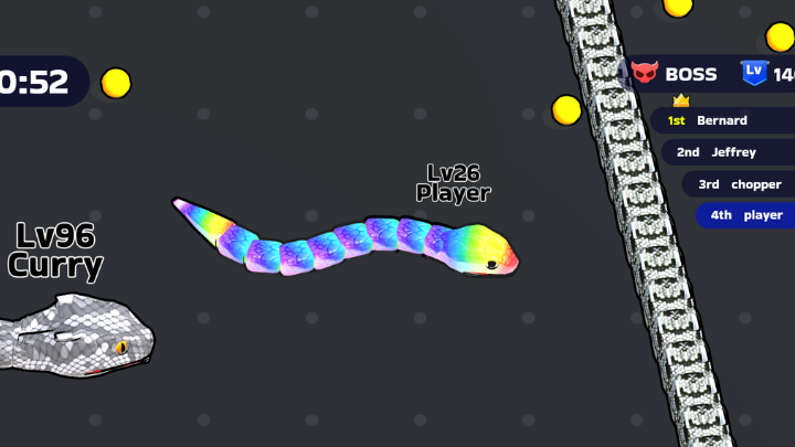 Screenshot showing Snake Clash gameplay 