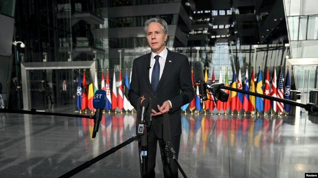 美国国务卿布林肯在布鲁塞尔的北约总部对媒体讲话。(2024年11月13日)