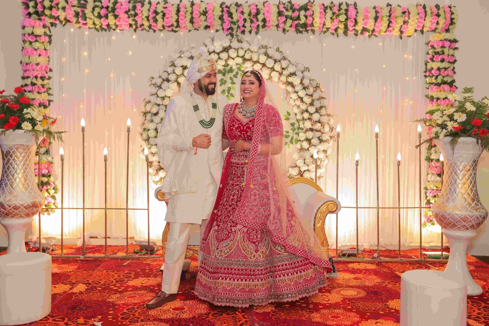 The perfect wedding shot: Bride and groom exchanging loving glances.