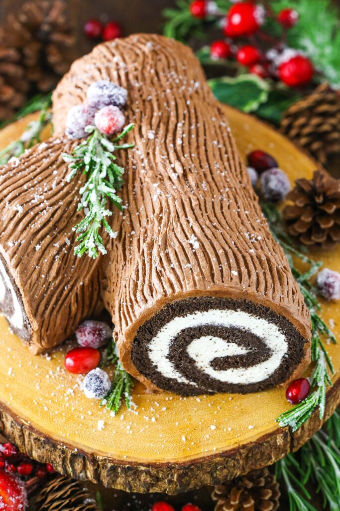 43 Dazzling Christmas Cake Ideas That'll Steal The Show