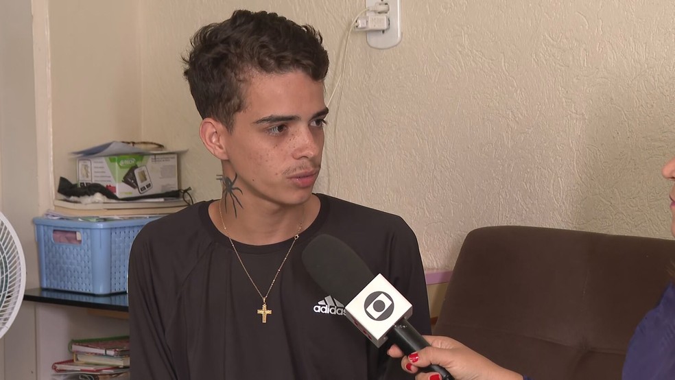 Gustavo Ferreira, de 20 anos, foi preso por engano  Foto: TV Globo/Reproduo