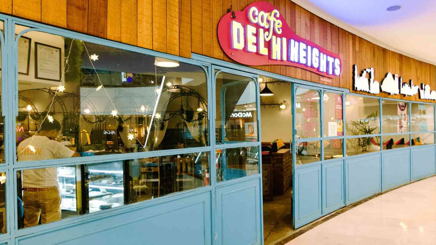 Cafes in Noida Sector 18