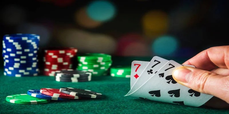 Sâm lốc là tựa game đánh bài đang thu hút phần lớn hội mê casino online