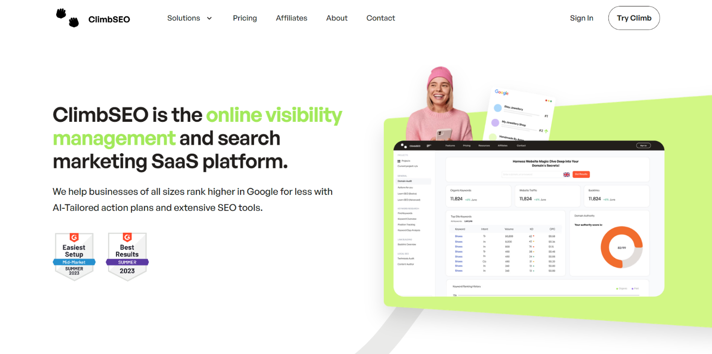 A person holding a deviceDescription automatically generated