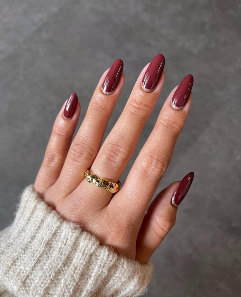 Simple classy nails for brides that love elegant! Choose the right wedding nail colour to enhance the look of your wedding dress this fall.