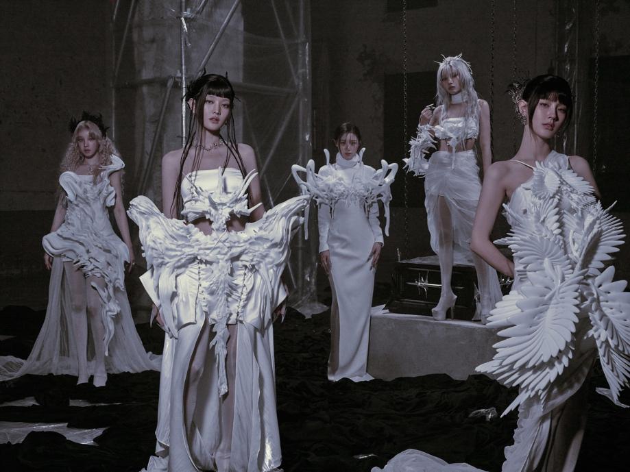 A group of women in white dresses

AI-generated content may be incorrect.