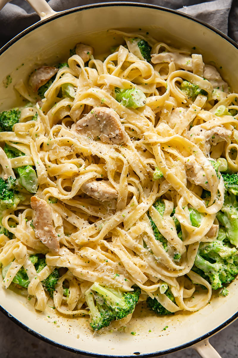 Chicken and Broccoli Alfredo Spaghetti
