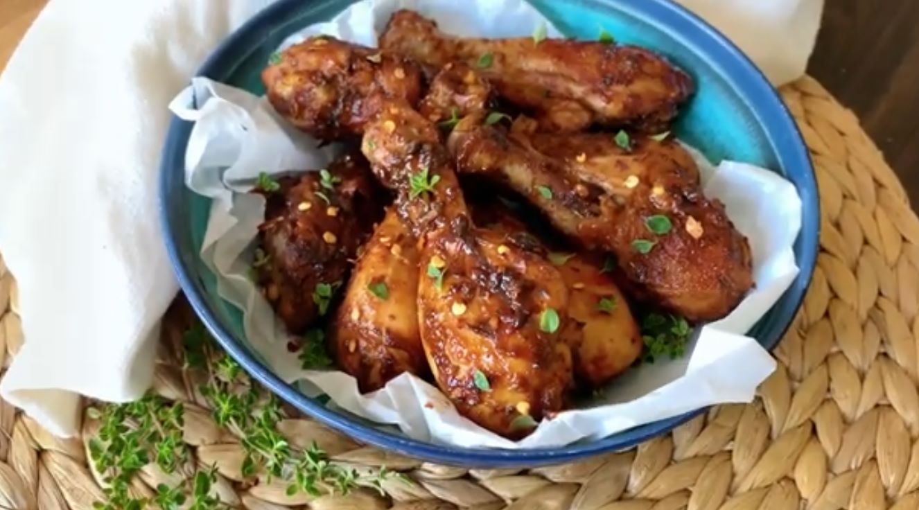  Serve Sticky Spicy BBQ Chicken