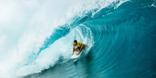 Filipe Toledo no CT 2023 (Foto: Damien Poullenot / WSL)