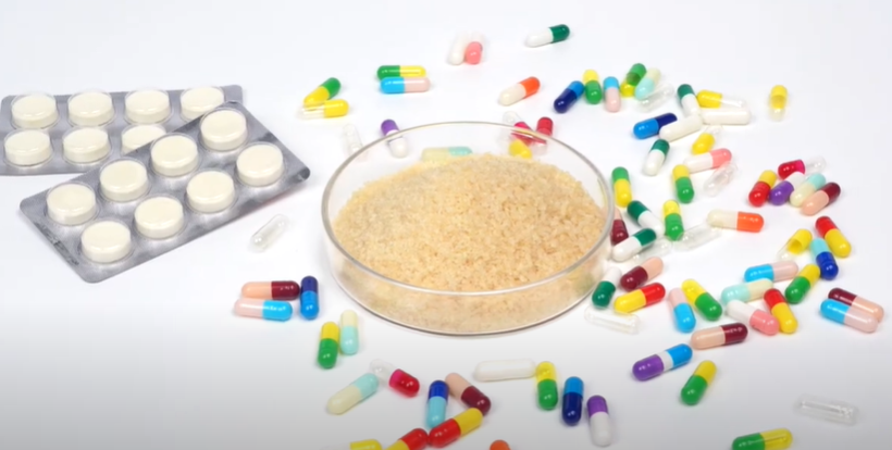 Gelatin powders surrounded by hard gel capsules, soft gel capsules and tablets