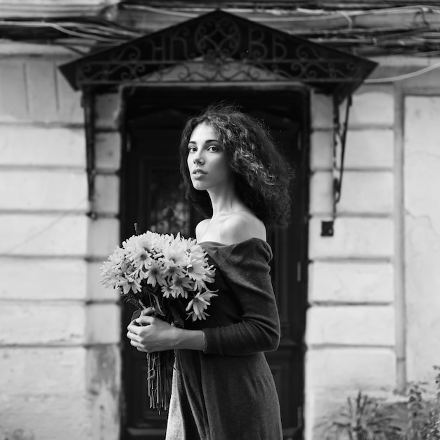 Timeless Beauty with Classic Vintage Style