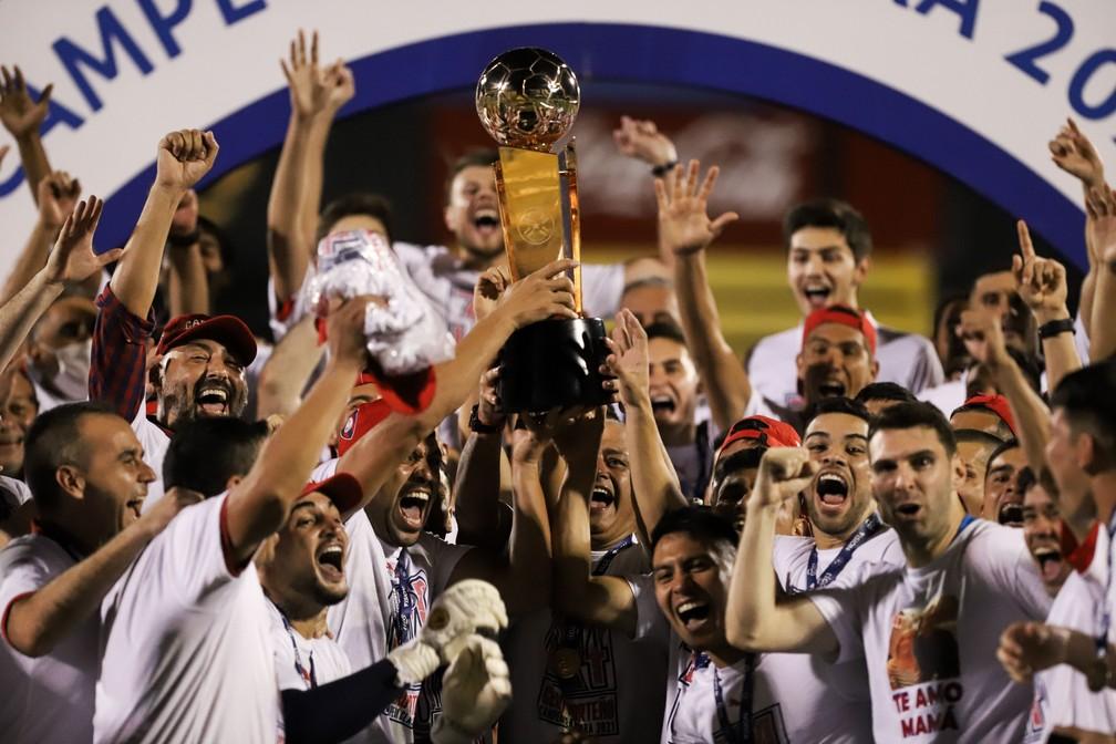 Cerro Porteño conquistou o Clausura do Campeonato Paraguaio em um jogo emocionante com o Guaraní na rodada final — Foto: Nathalia Aguilar/EFE