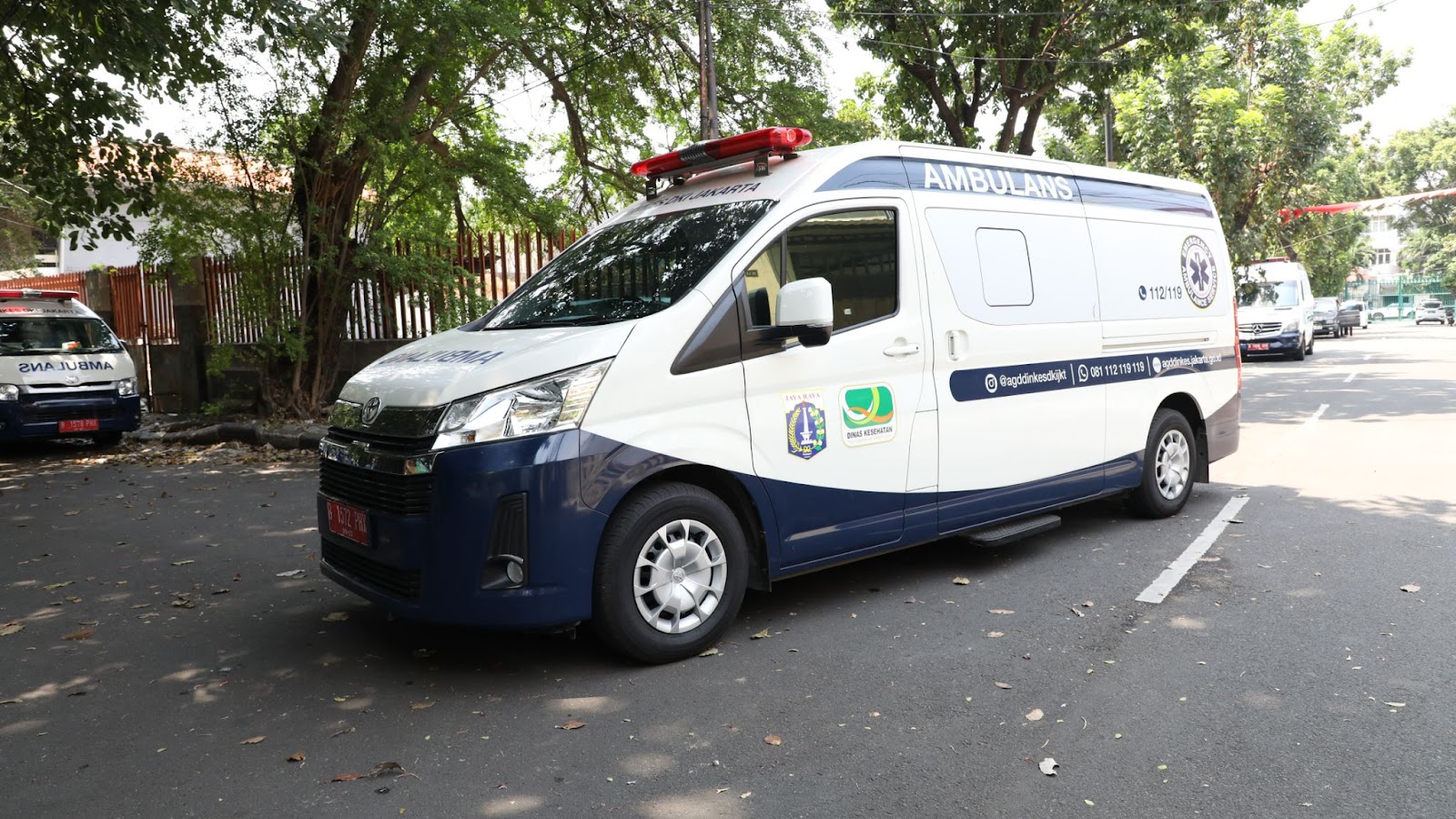 Memanggil ambulans dengan fitur Ambulans di JAKI