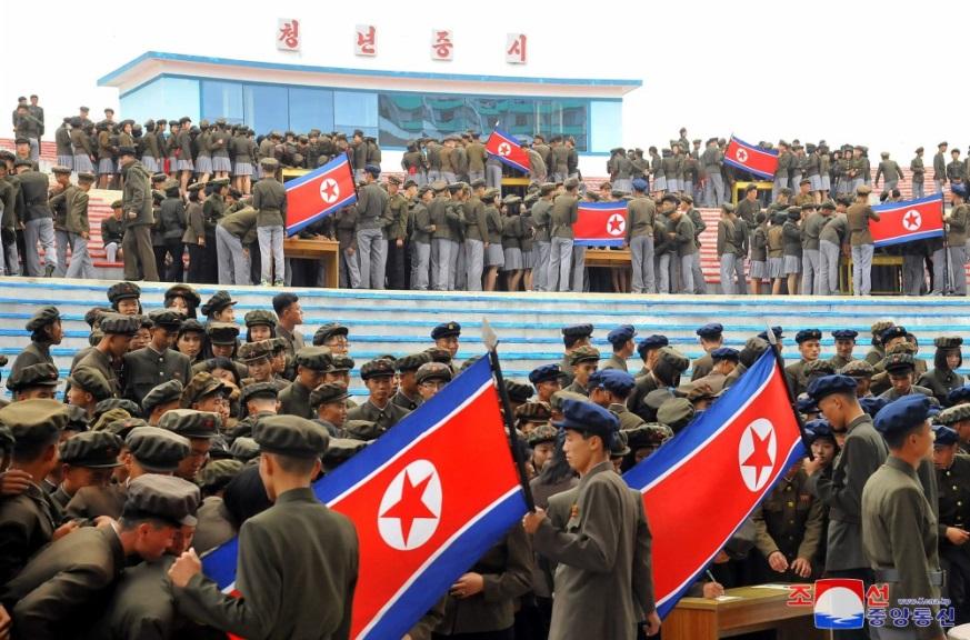 Many Youth and Students in DPRK Volunteer to Join or Rejoin KPA