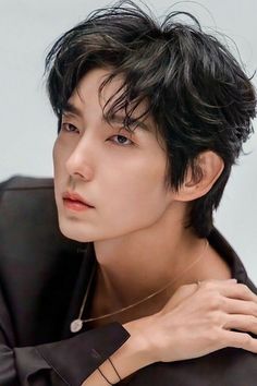 A picture of actor Lee joon gi