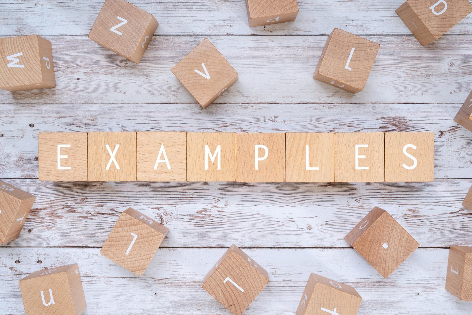 EXAMPLESの積み木