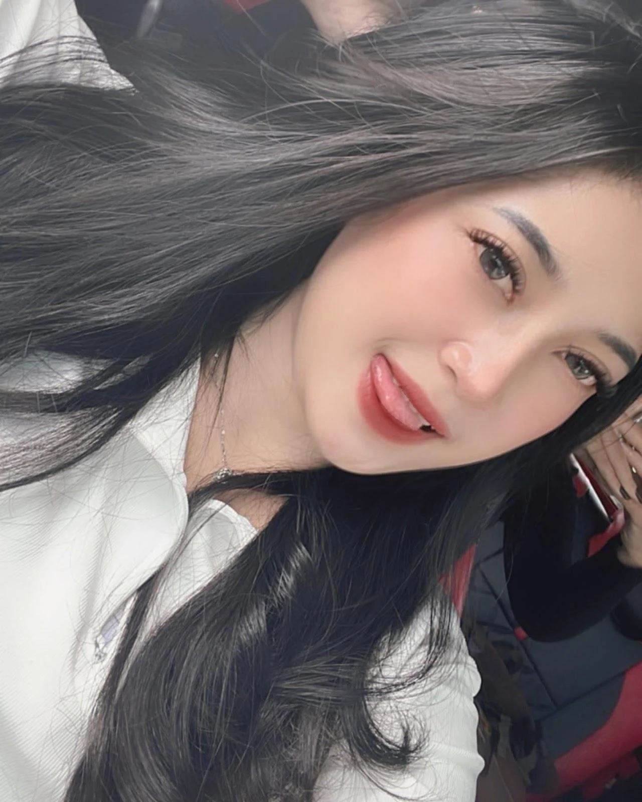 Gadis Indo Bertatapan Manja, tatapan manja, cewek indo, gadis polos