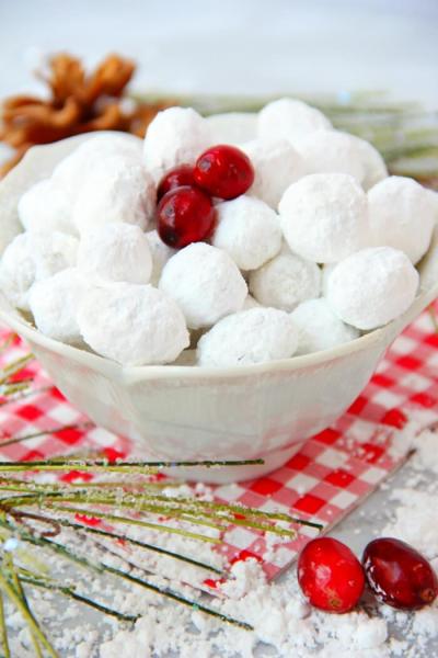 Cranberry-Snowballs-feature2-post