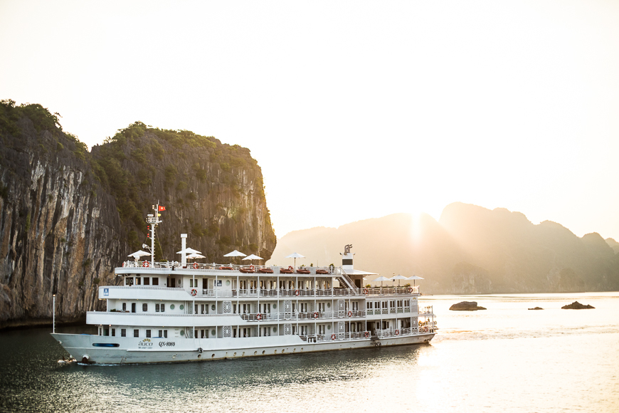 halong three night cruise