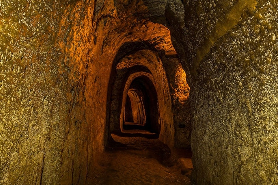 Vinh Moc Tunnel