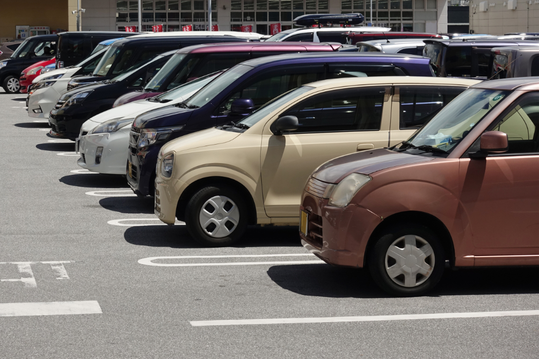 夏の車内温度は15分で10℃も上昇する
