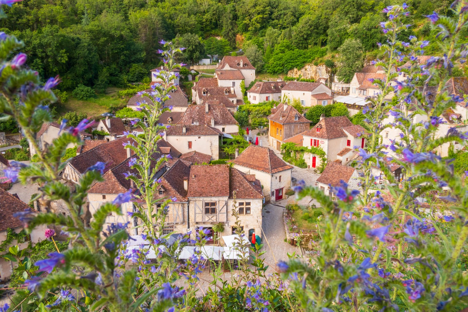 The old village of Saint-Cirq-Lapopie