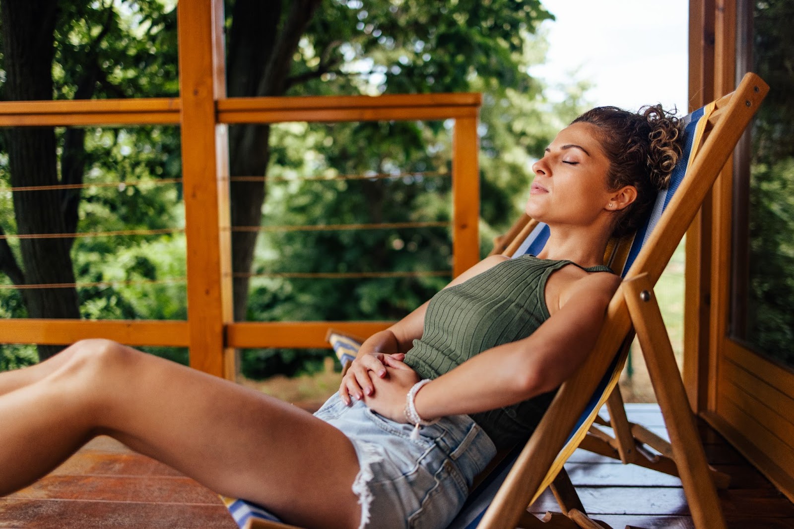 chair stomach relax