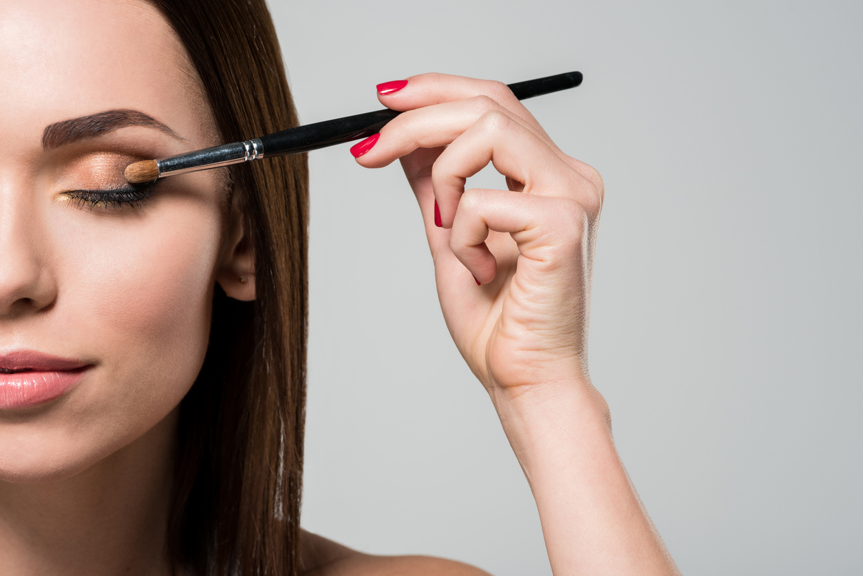 Maquiagem: como realçar a beleza de cada tipo de olho?