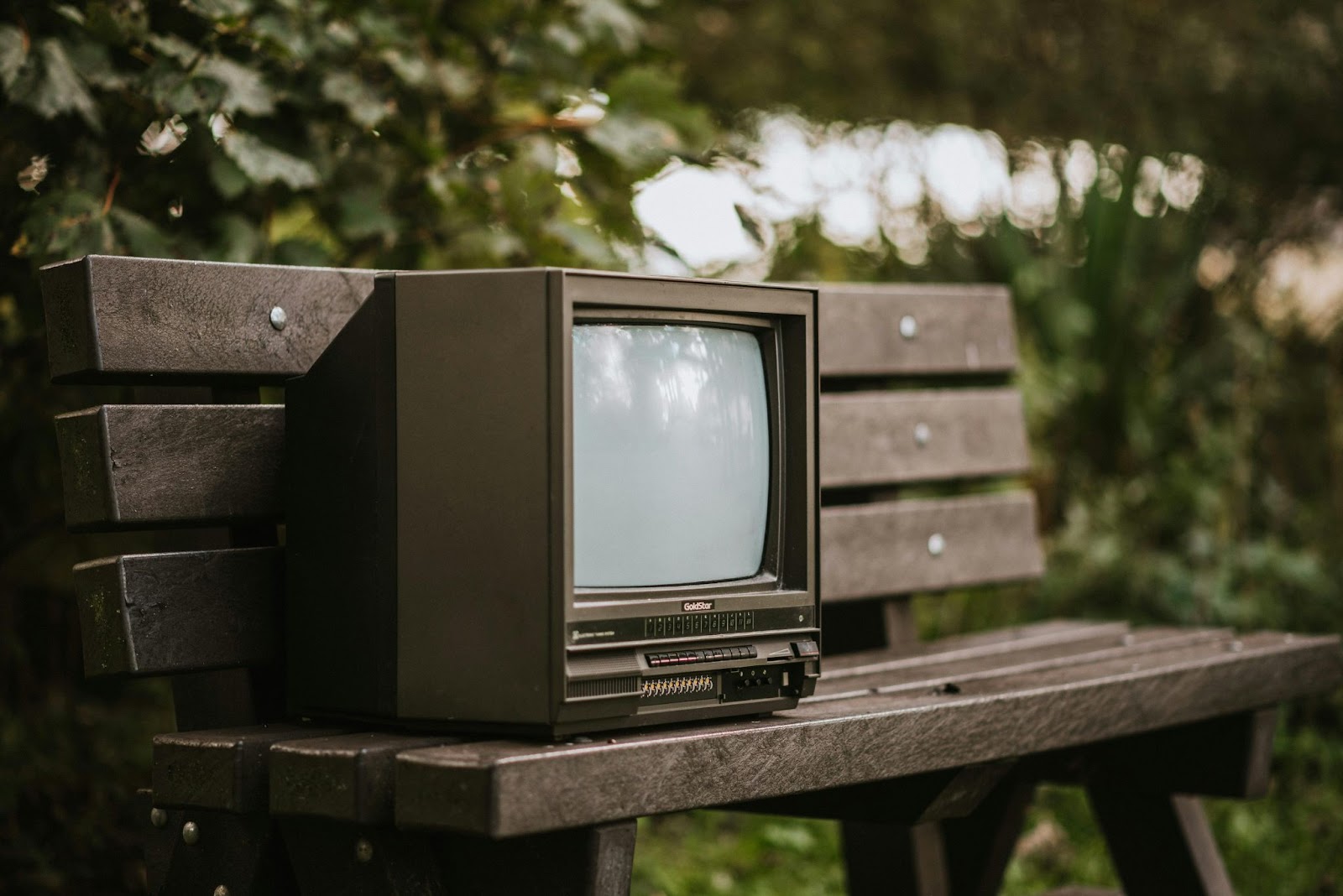 How Does Traditional TV Work