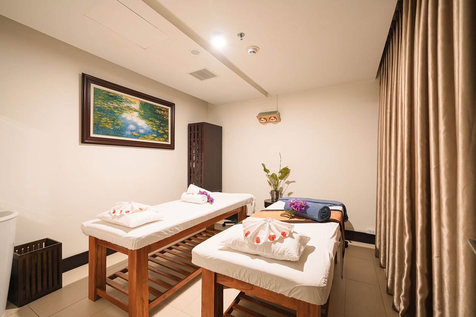 Không gian phòng spa tại Renata Spa
