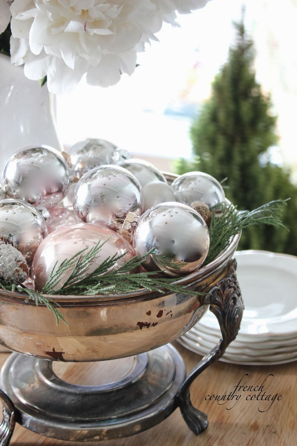 Ornament Bowl - Christmas Decoration Ideas