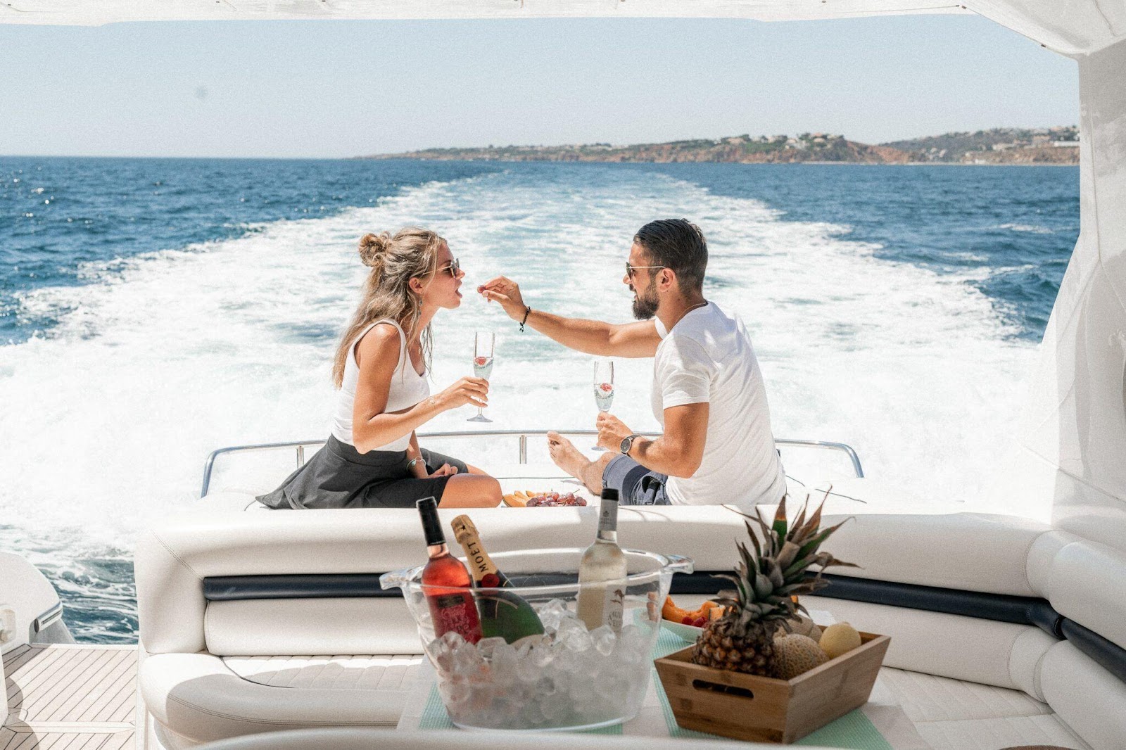 Luxury Yacht Charter: How to Charter a Yacht for Vacation | Sebastus Sailing