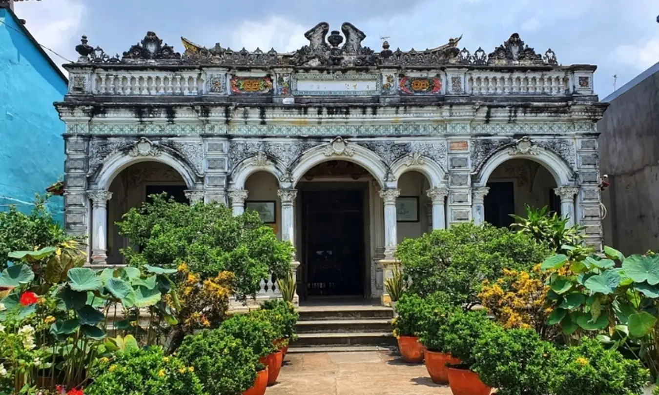 HUYNH THUY LE ANCIENT HOUSE