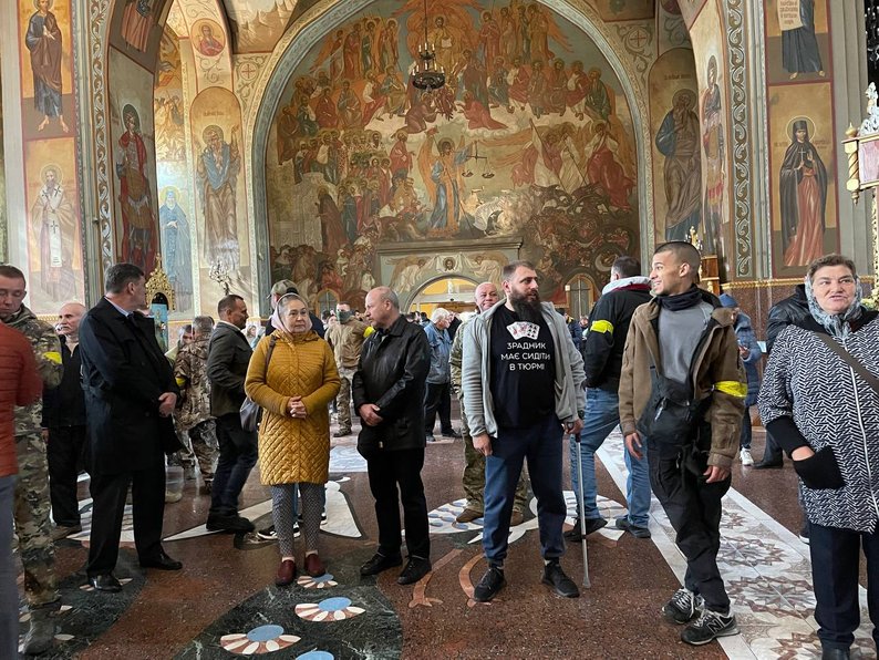 У Черкасах виникла бійка біля церкви