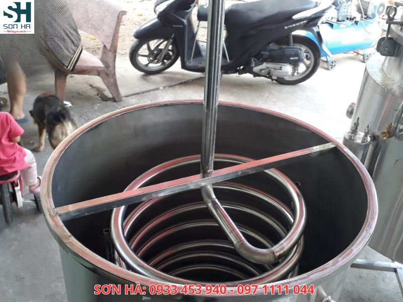 Vệ sinh và lau khô thiết bị để tránh bị han gỉ