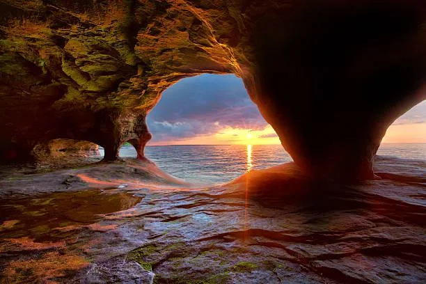 25 Morning Landscapes That Radiate Peace, morning peace, calm light, nature, forest, landscape, sunrise nature, soft start
