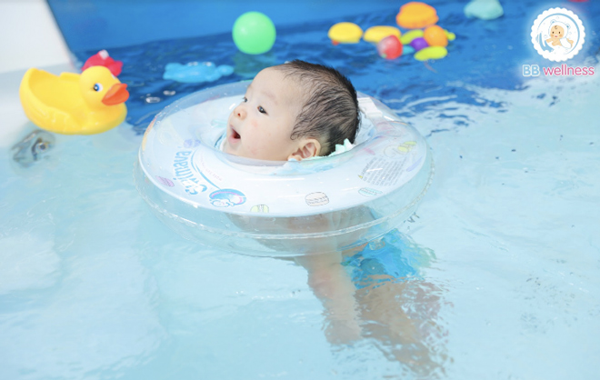 Phát triển kỹ năng vận động qua Baby Float tại Emilia Elite