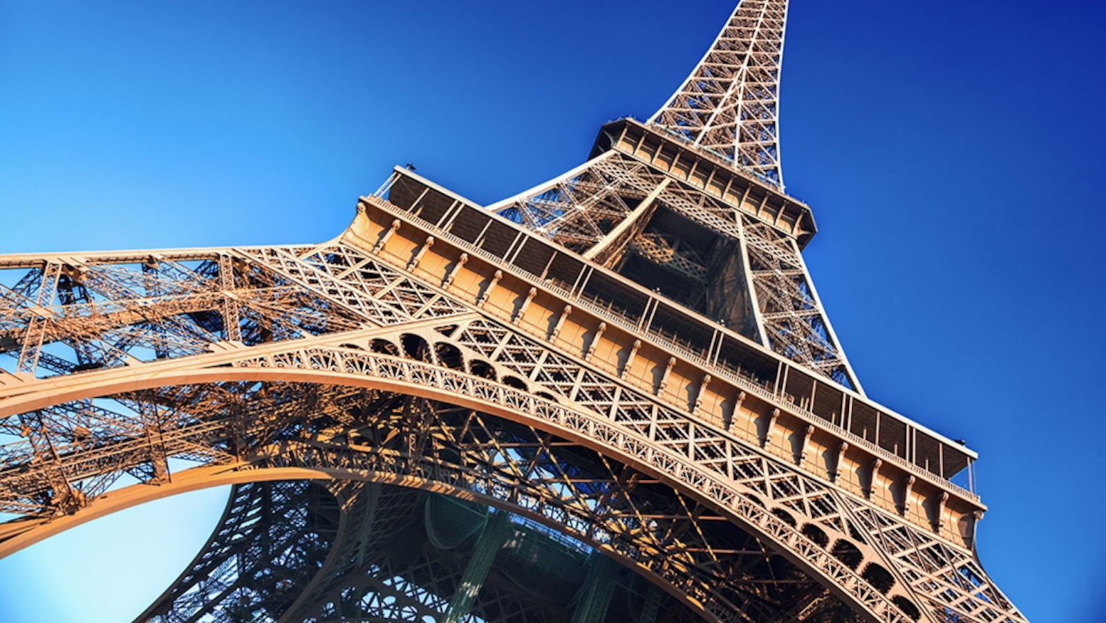 Top Instagram Spots for Girls in Paris | WeShare Guide