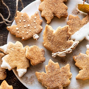 Chai Spiced Maple Sugar Cookies with Browned Butter Frosting 1 1024x1536 1