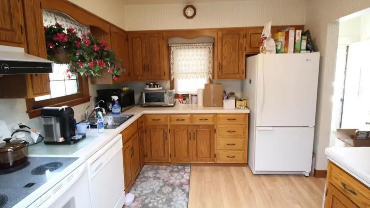 Charming 3-Bedroom Brick Home with Cozy Fireplaces and 3-Season Porch (Floor Plan Inside)