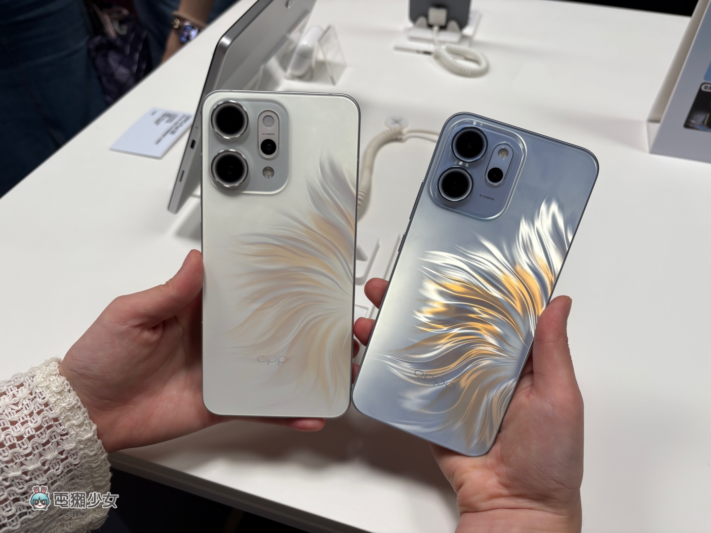 出門｜OPPO Reno14 系列發表會：絢彩人魚美學設計搭配 4K 錄影、AI 閃光影像、表情替換等新功能 影像創作不受限！