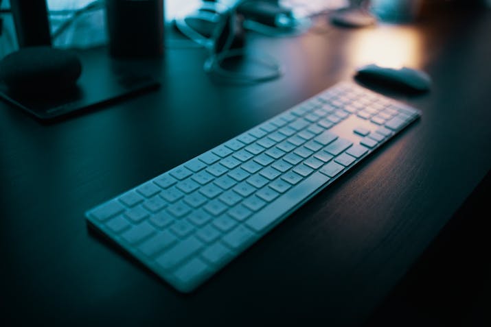 How To Turn On Macbook Pro With External Keyboard 1