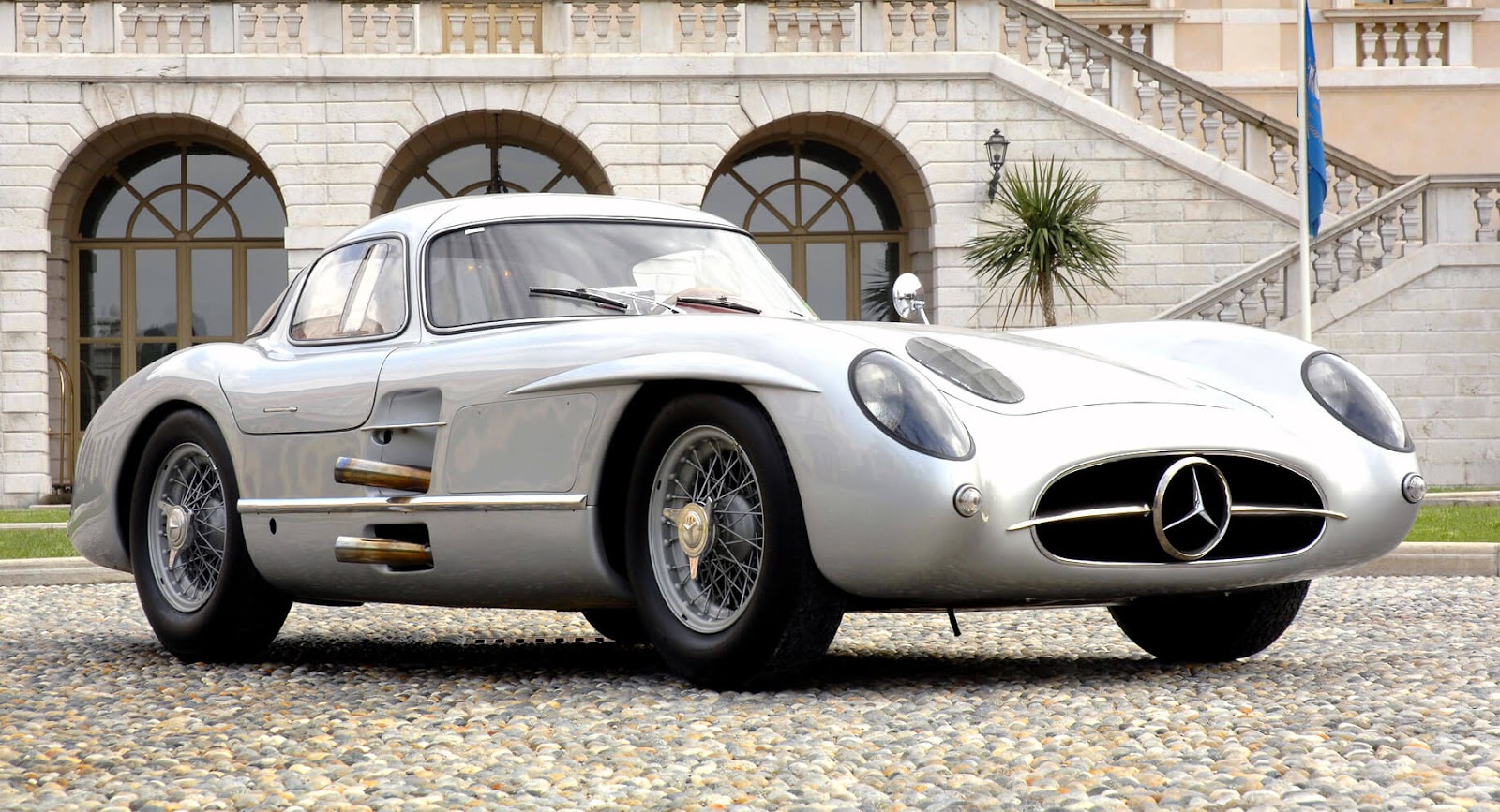 Mercedes-Benz 300 SLR Uhlenhaut Coupe