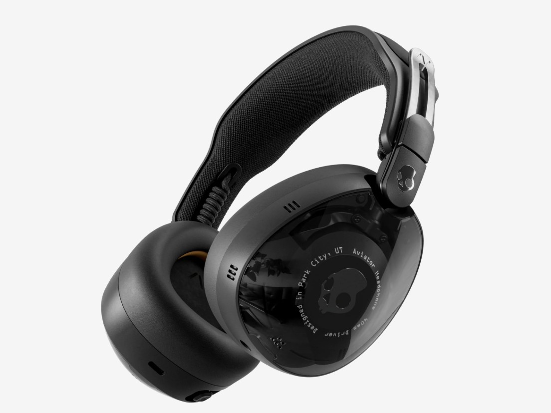 Skullcandy Aviator 900 ANC headphones.