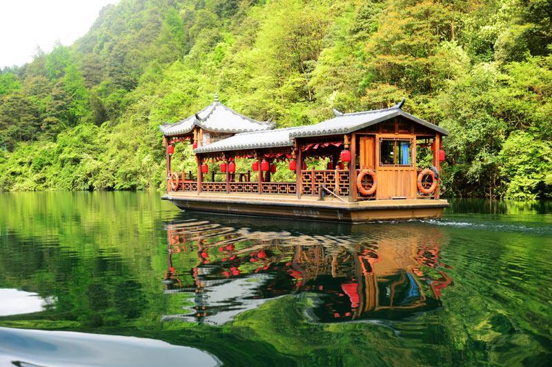 Hồ Bảo Phong: Nàng thơ uốn mình bao bọc Trương Gia Giới
