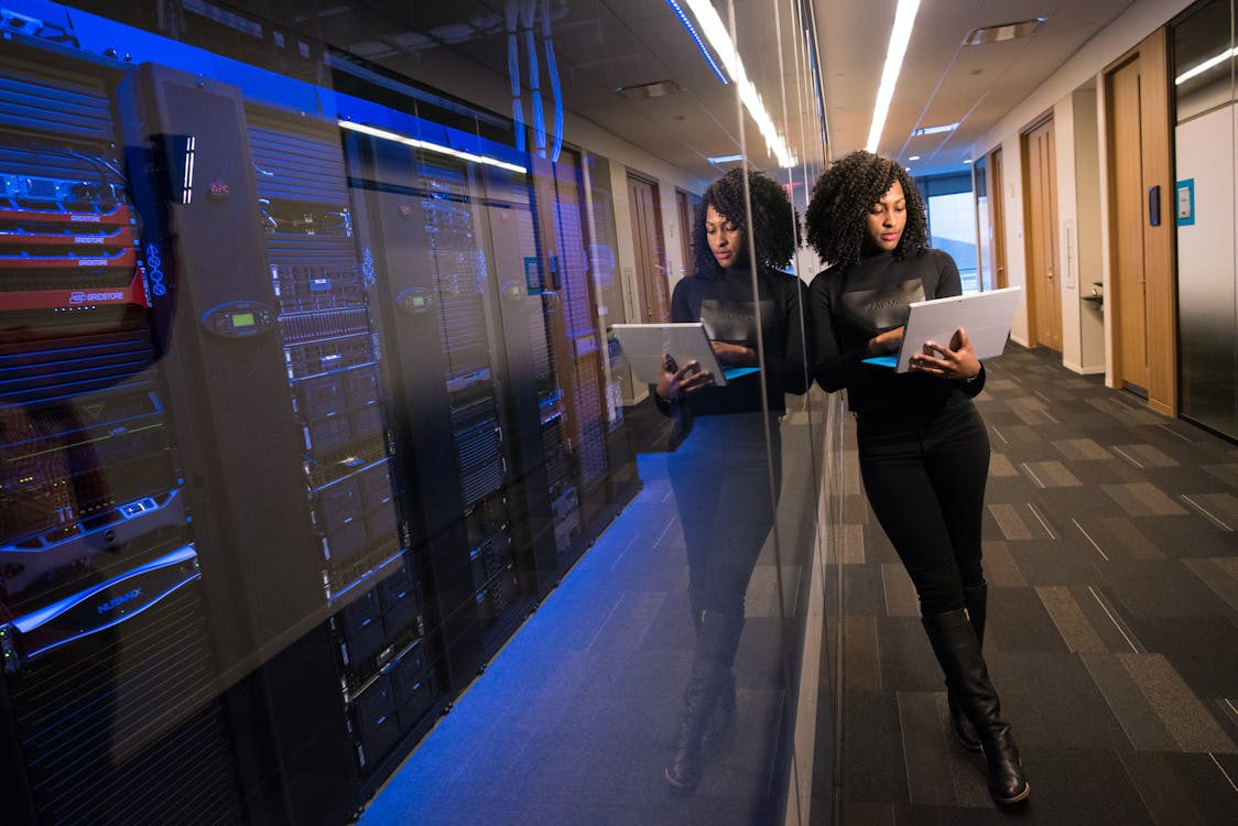 How Much Infrastructure Costs for a Startup: Comparison of VPS, Dedicated and Cloud Solutions?